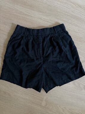 A&F Sloan Tailored Linen Blend High Rise Shorts